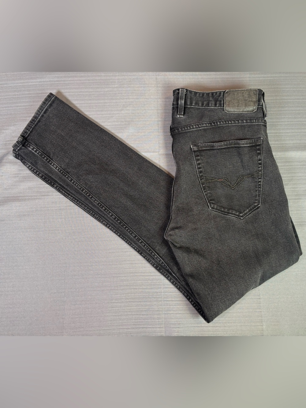 GUESS Slim Tapered Black Stretch Jeans Men’s 34 Washed Denim
